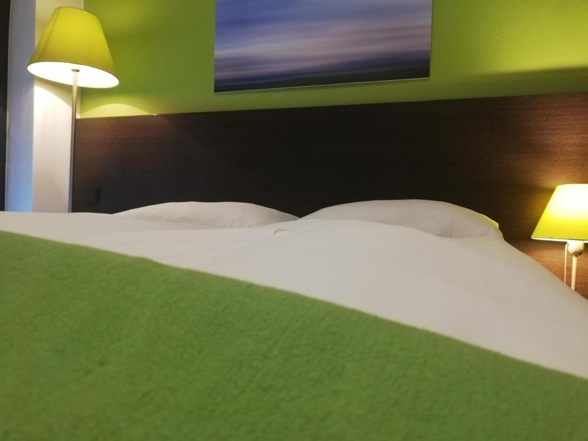 Kh Hotel Mit Restaurant Geisenfeld Εξωτερικό φωτογραφία