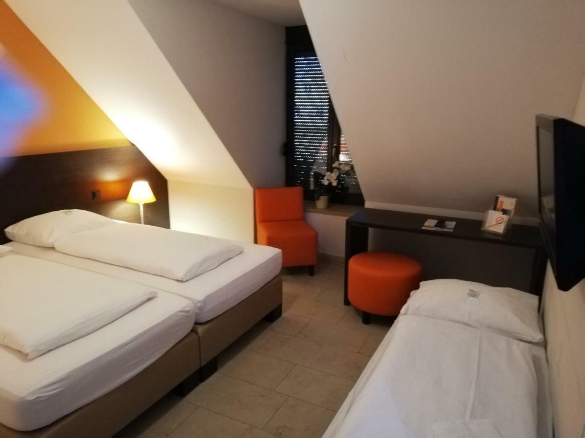 Kh Hotel Mit Restaurant Geisenfeld Εξωτερικό φωτογραφία